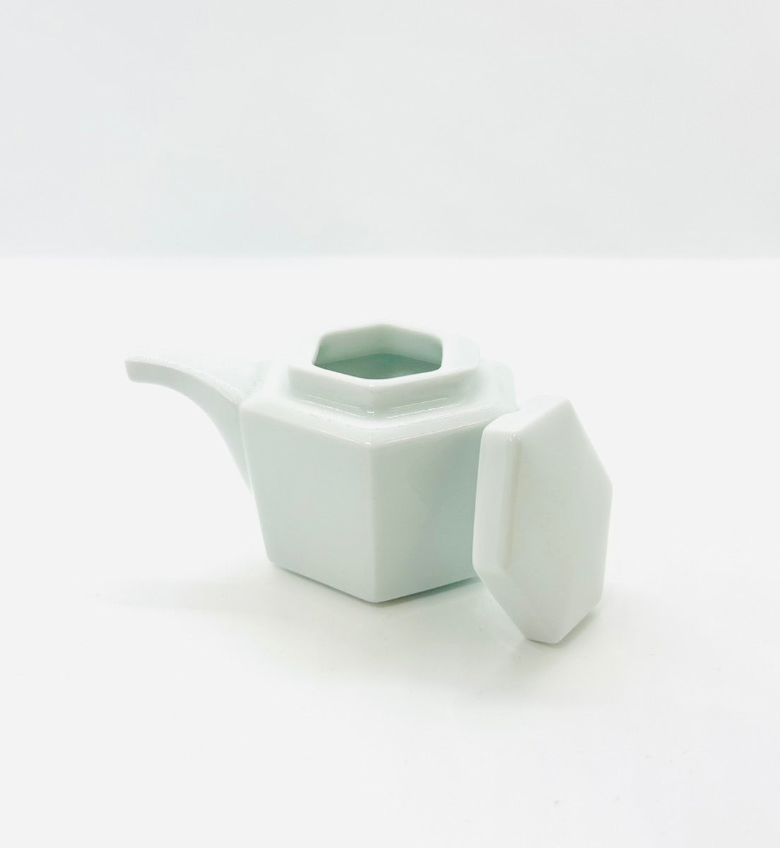 Soy Sauce Container "KIKKOU" -しょうゆさしキッコウ-