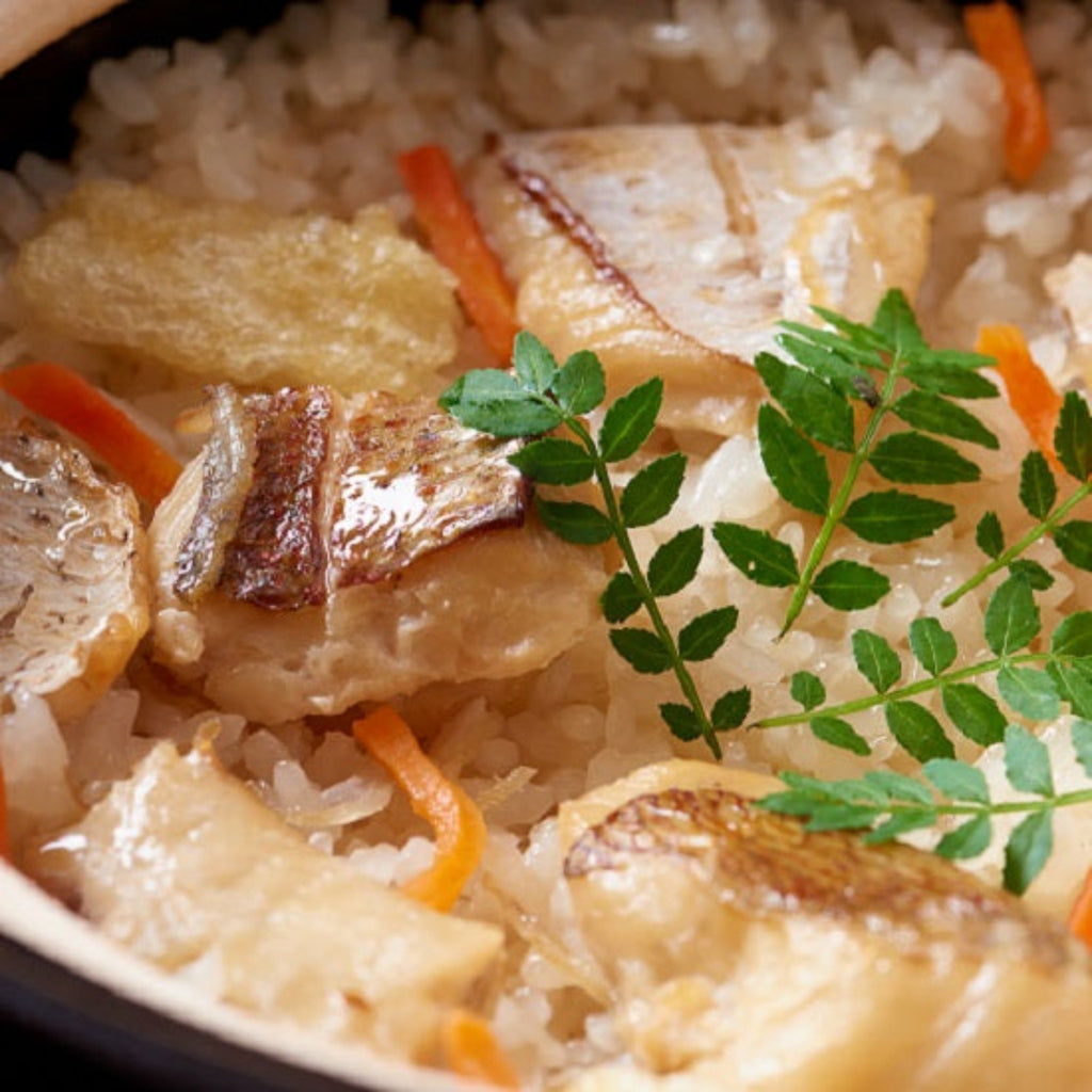 【QUEEN MADE】Cook-with-Rice Seasoning "Red Snapper" -炊き込みご飯の素 瀬戸内鯛めし-