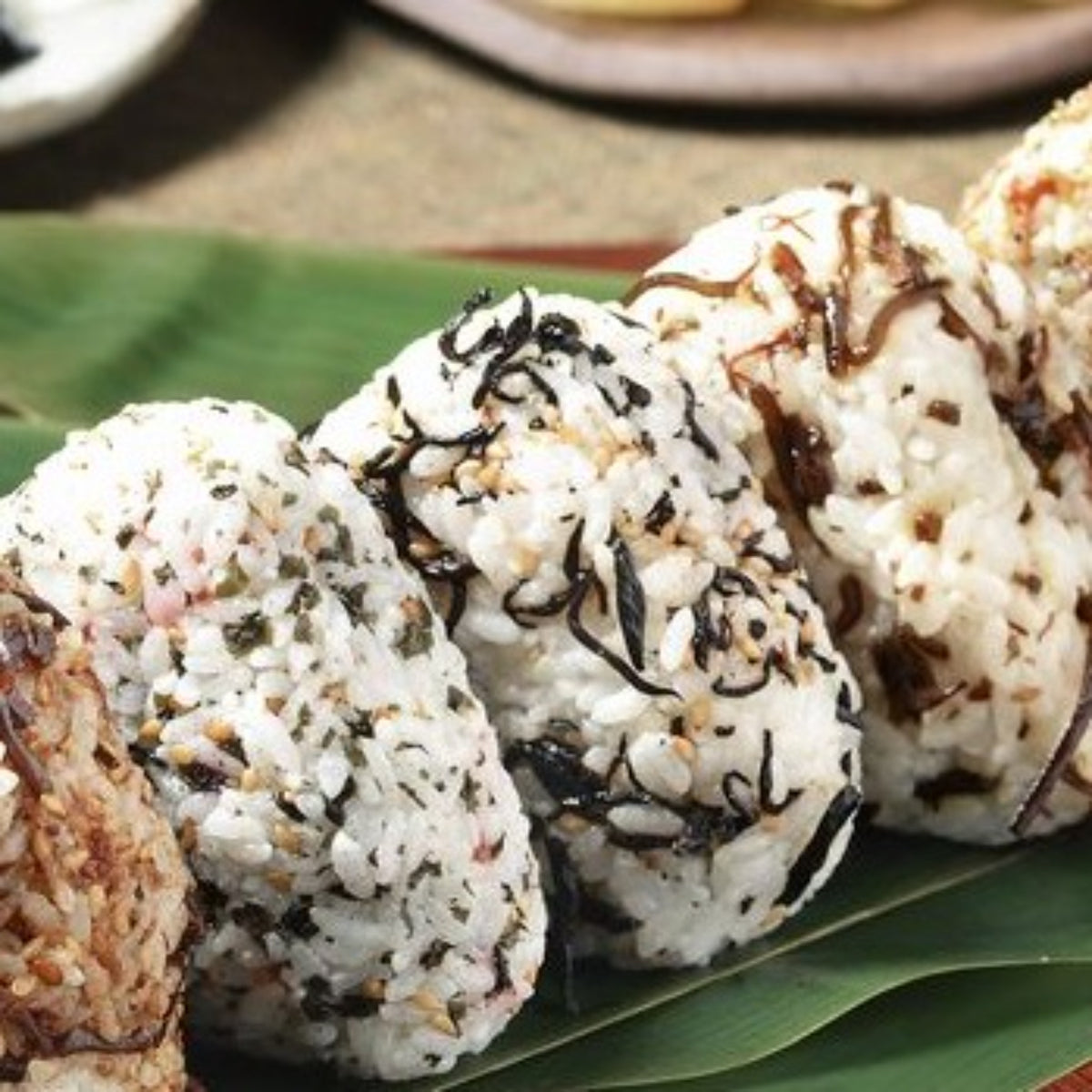 【HAKODATE HIROME】Sprinkle of rice "Dried salmon, small fish & kelp" - 鮭節・小魚x昆布 - 35g