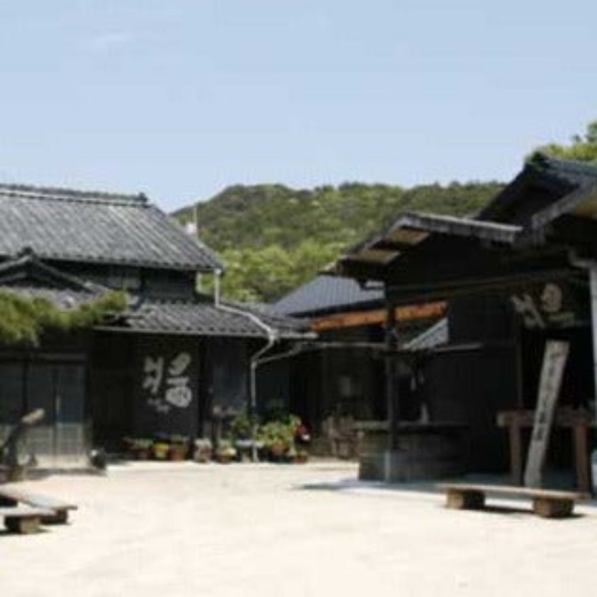 【YAMAROKU】Soy Sauce "Tsurubishio" 4 Years Aged -4年熟成二段仕込み醤油「鶴醤」-