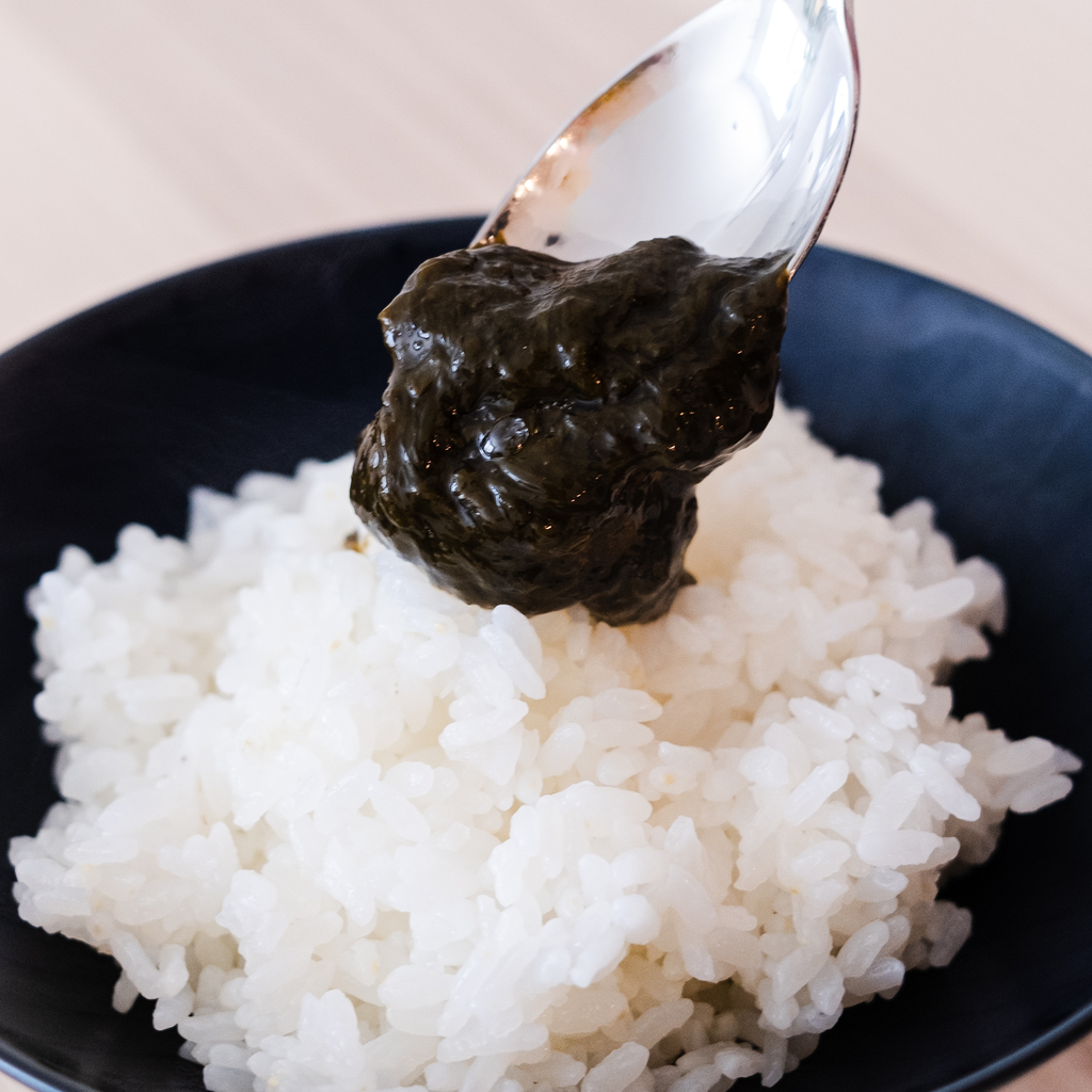 Lightly Cooked Raw Seaweed with Soy sauce