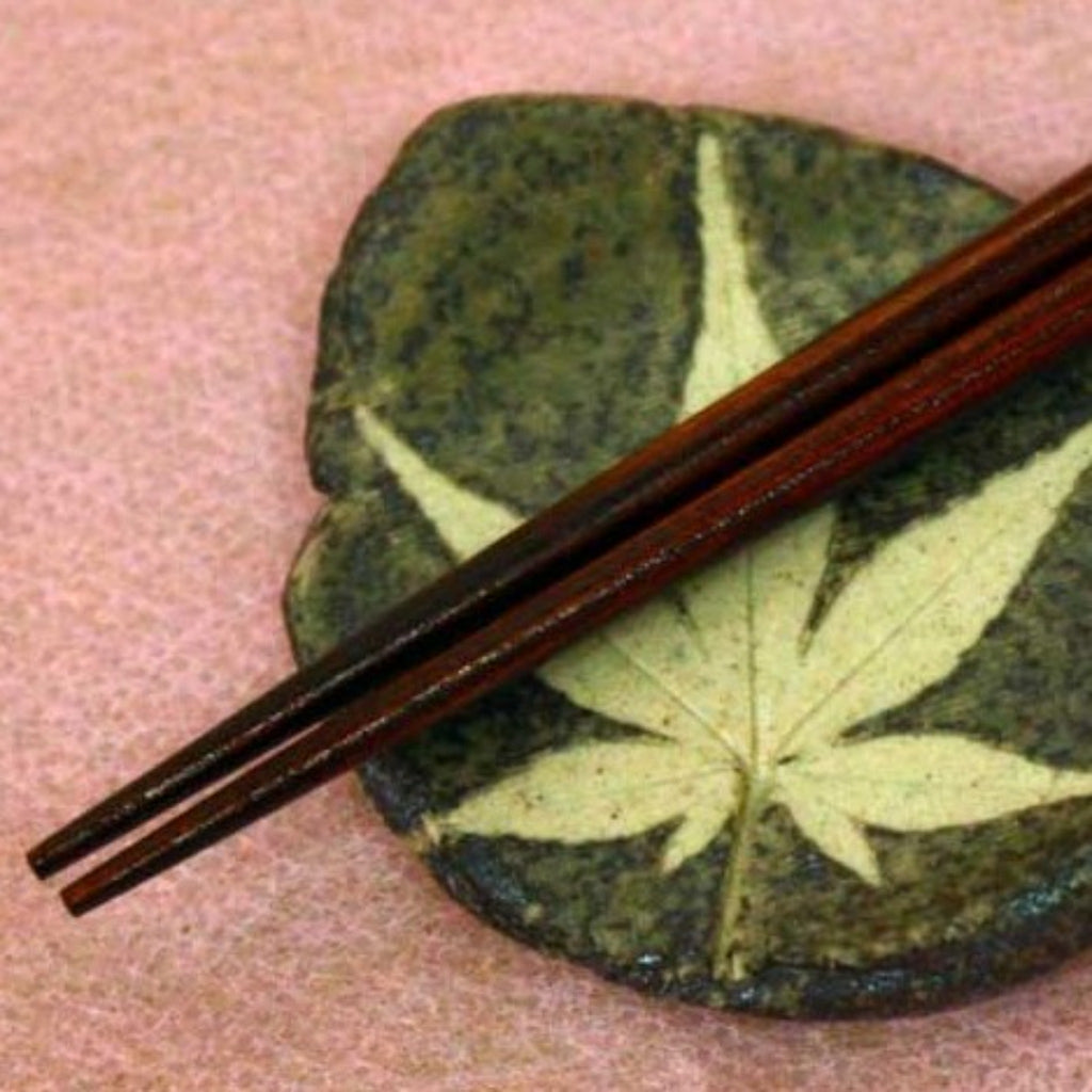 Chopsticks made of Kiso Cypress "Hana" -箸 木曽桧 華-3