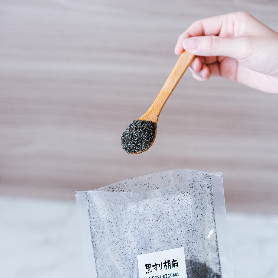 Ground sesame seeds
